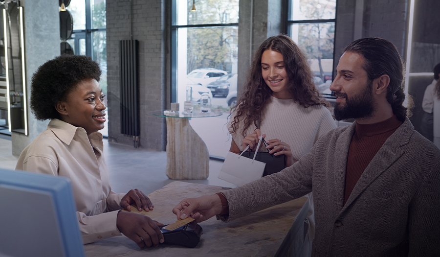 Improving customer loyalty through a superior CX in consumer goods